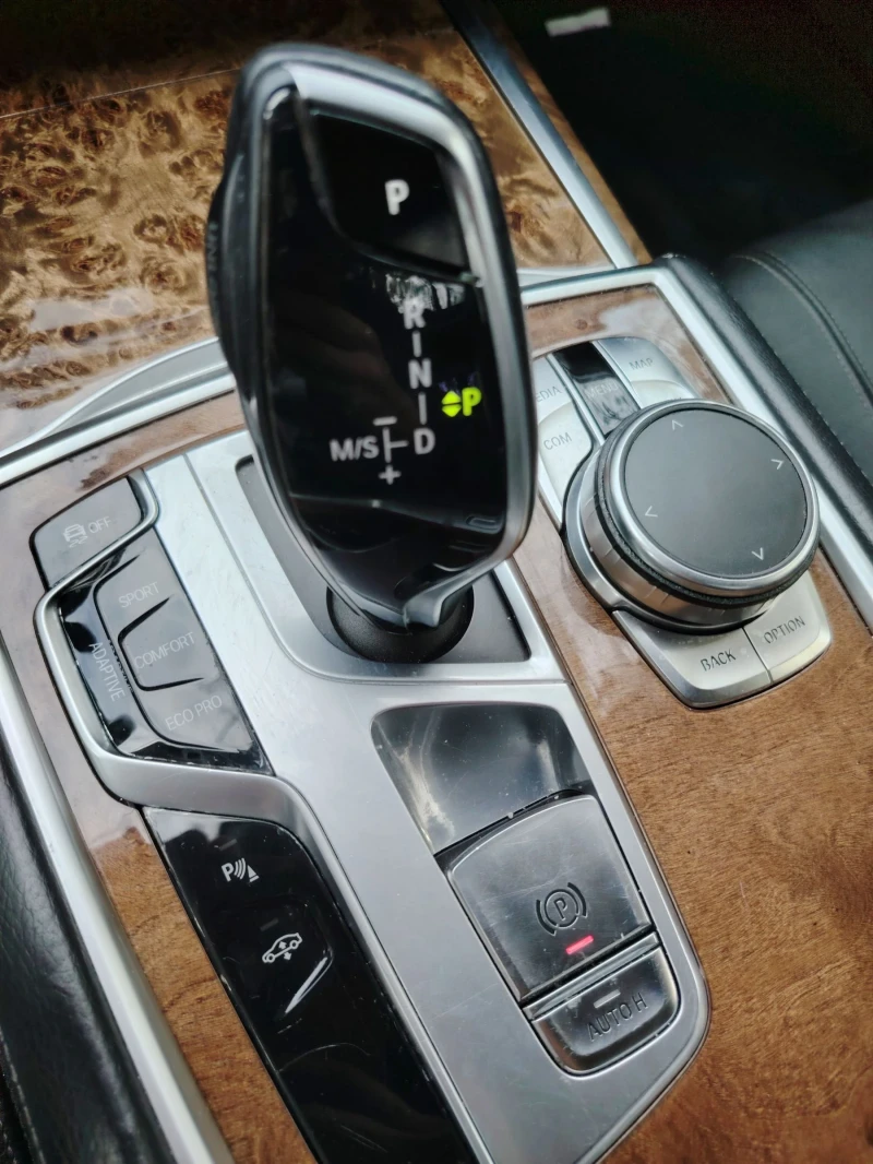 BMW 740 G11, 4x4, снимка 13 - Автомобили и джипове - 52206170