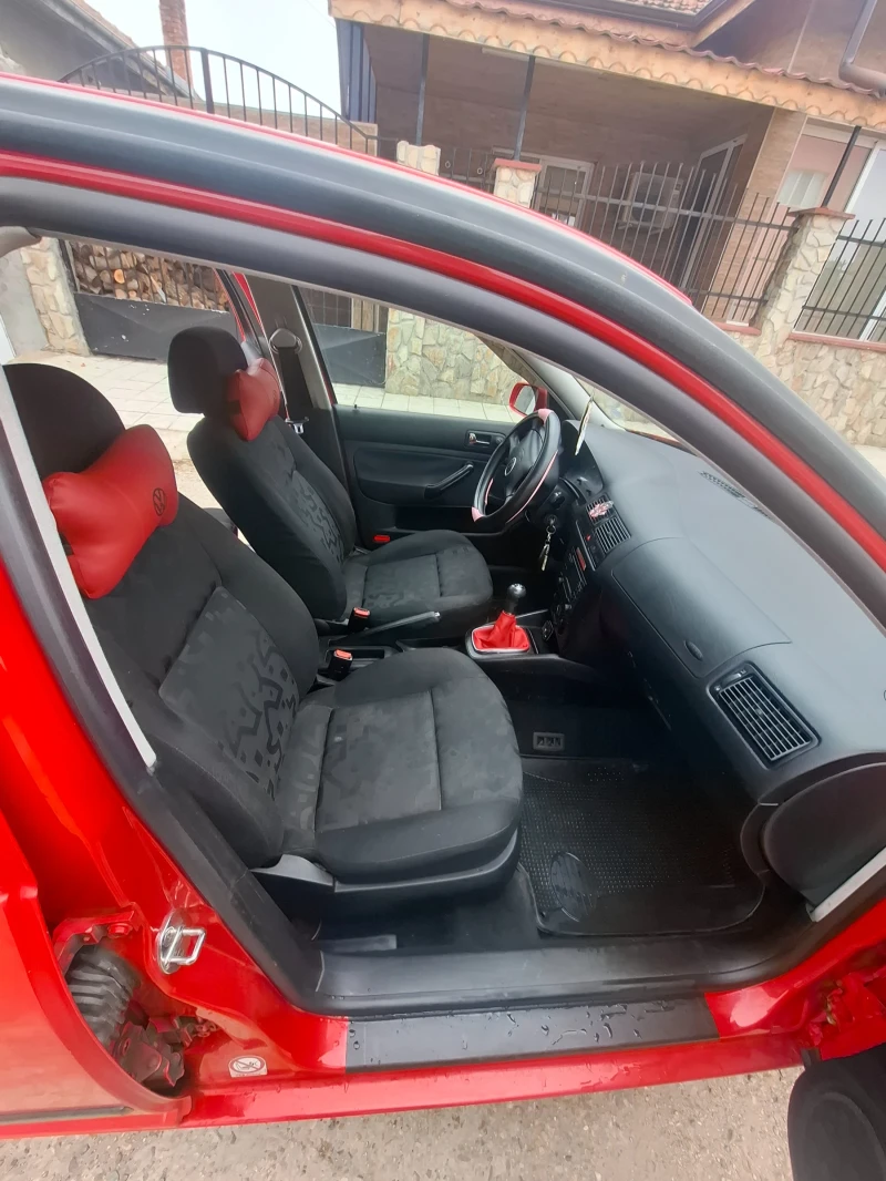 VW Golf, снимка 5 - Автомобили и джипове - 52218027