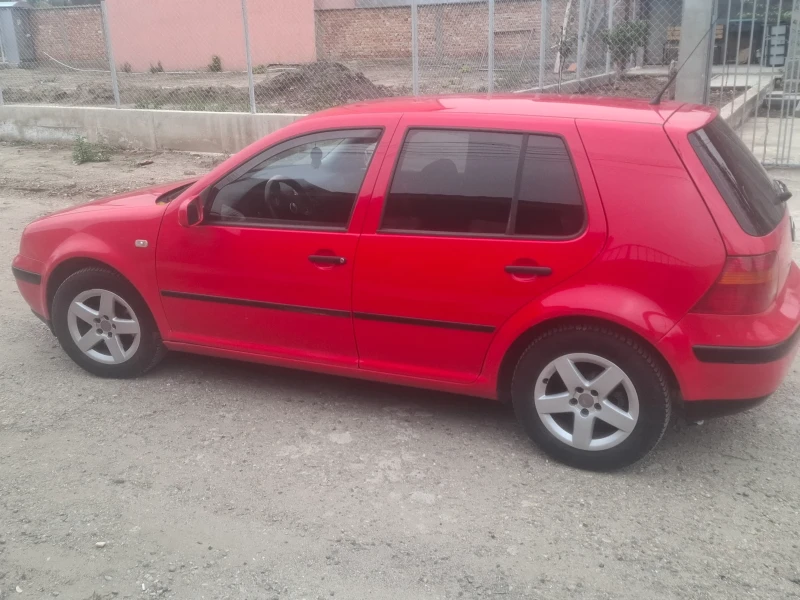 VW Golf, снимка 2 - Автомобили и джипове - 52218027
