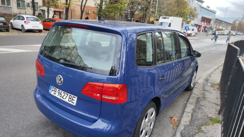 VW Touran 1, 6tdi Avtomatik Webasto от Германия , снимка 14 - Автомобили и джипове - 52861997