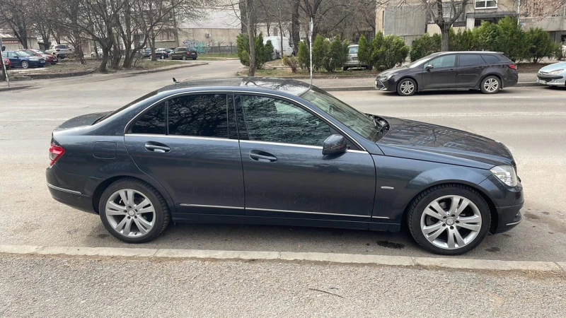 Mercedes-Benz C 200, снимка 3 - Автомобили и джипове - 52978711