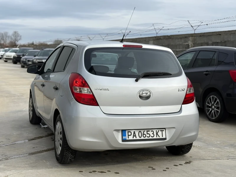 Hyundai I20 1.2 ГАЗ 4 цилиндъра , снимка 4 - Автомобили и джипове - 53598095