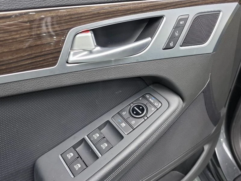 Genesis G80 3.3 Automatic, снимка 7 - Автомобили и джипове - 55598979