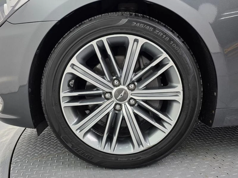 Genesis G80 3.3 Automatic, снимка 5 - Автомобили и джипове - 55598979