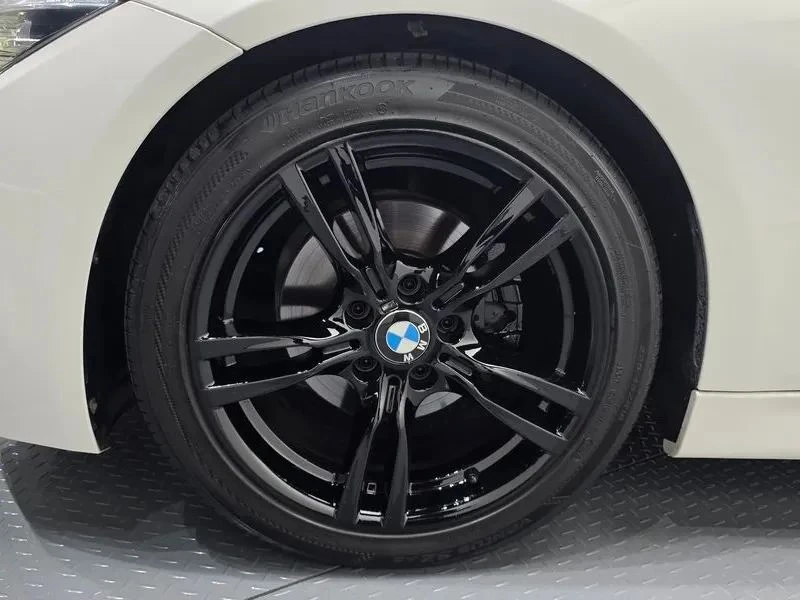 BMW 330, снимка 4 - Автомобили и джипове - 56723969