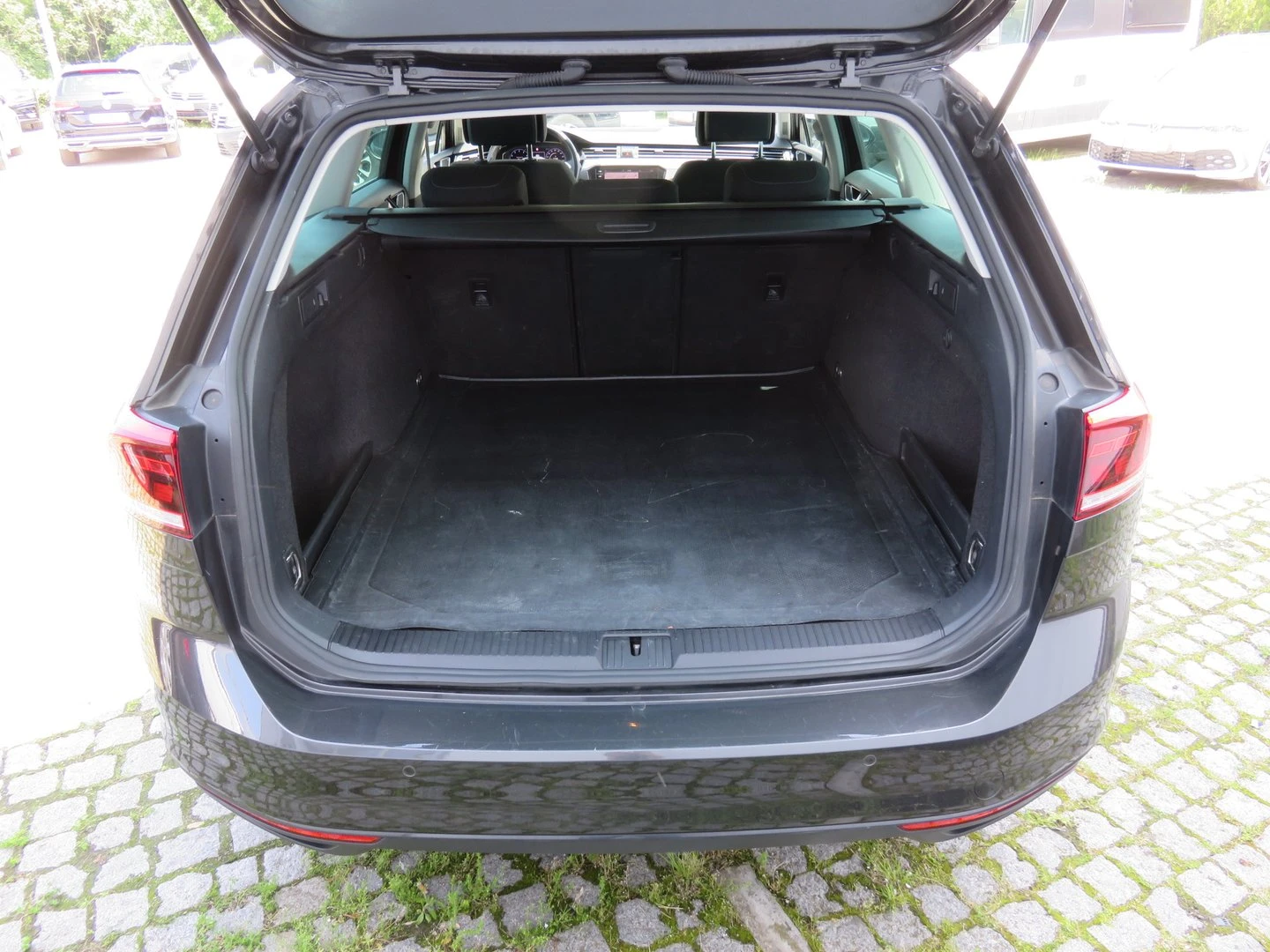 VW Passat VW Passat Var. Business 2.0 TSI OPF DSG - изображение 7