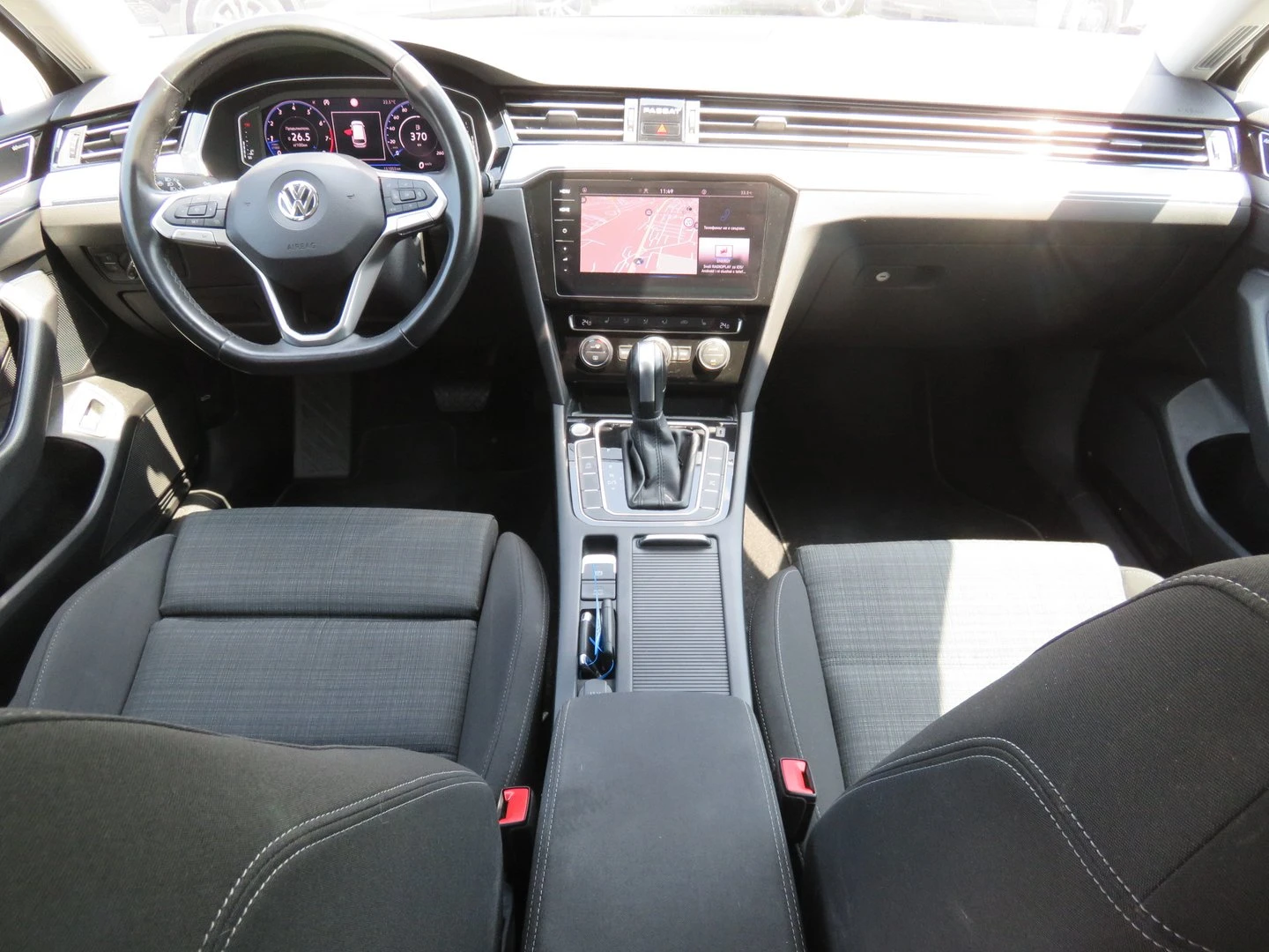 VW Passat VW Passat Var. Business 2.0 TSI OPF DSG - изображение 6