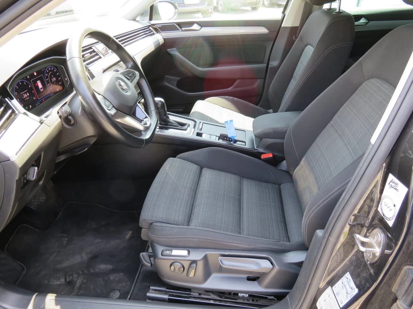 VW Passat VW Passat Var. Business 2.0 TSI OPF DSG - изображение 4