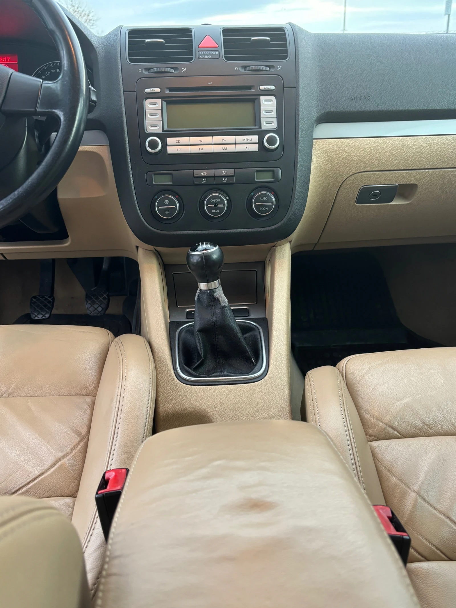 VW Golf TDI 105 BXE 6  | Mobile.bg   11