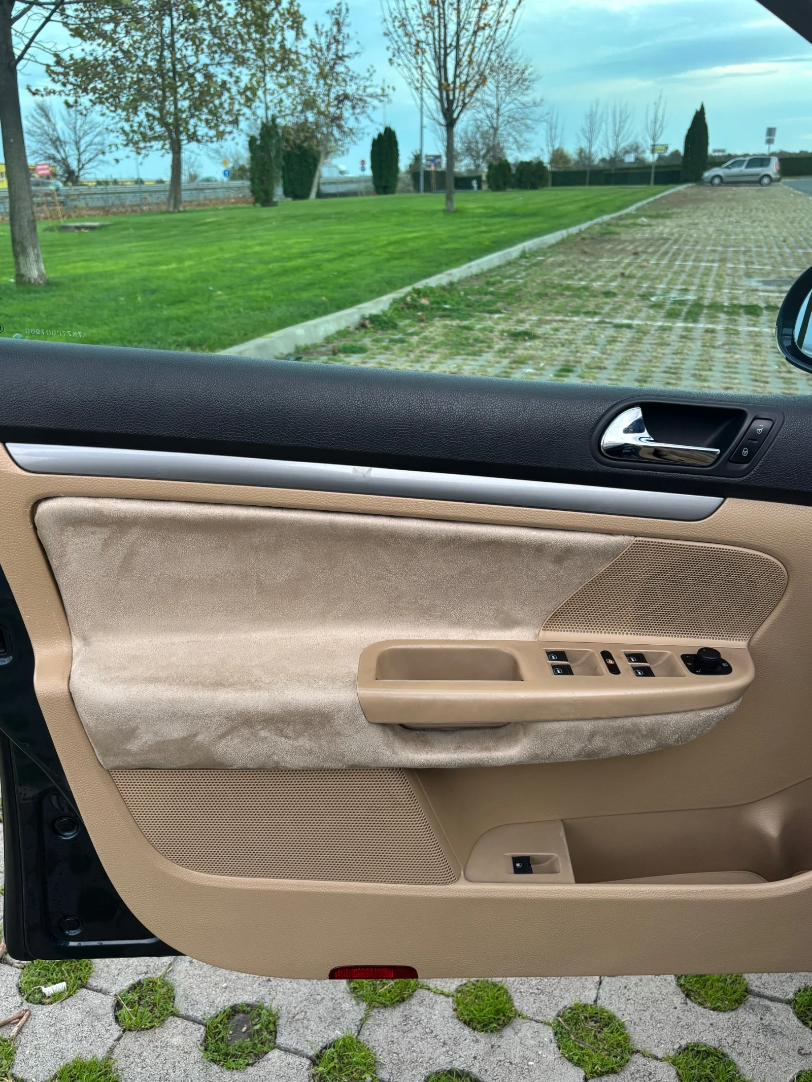 VW Golf TDI 105 BXE 6  | Mobile.bg   13