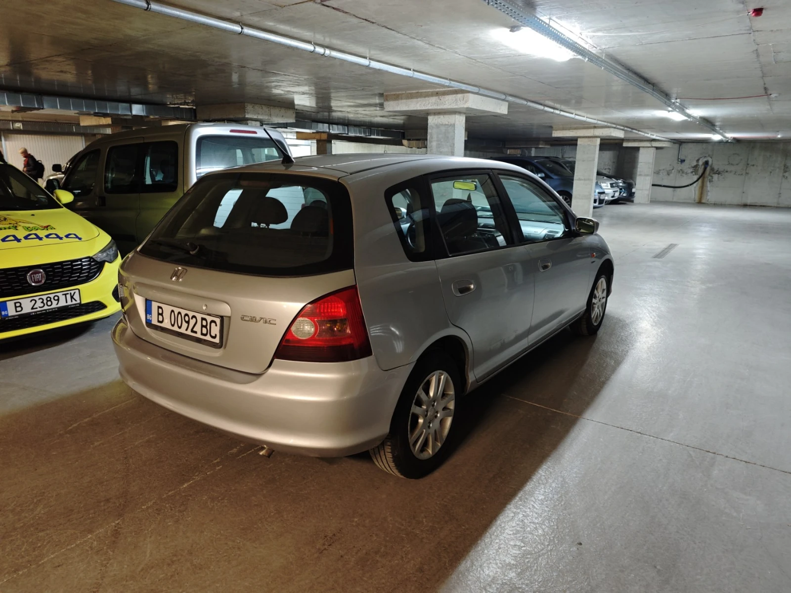 Honda Civic VII Hatchback 5D 1.6 16V (110 ) | Mobile.bg   3