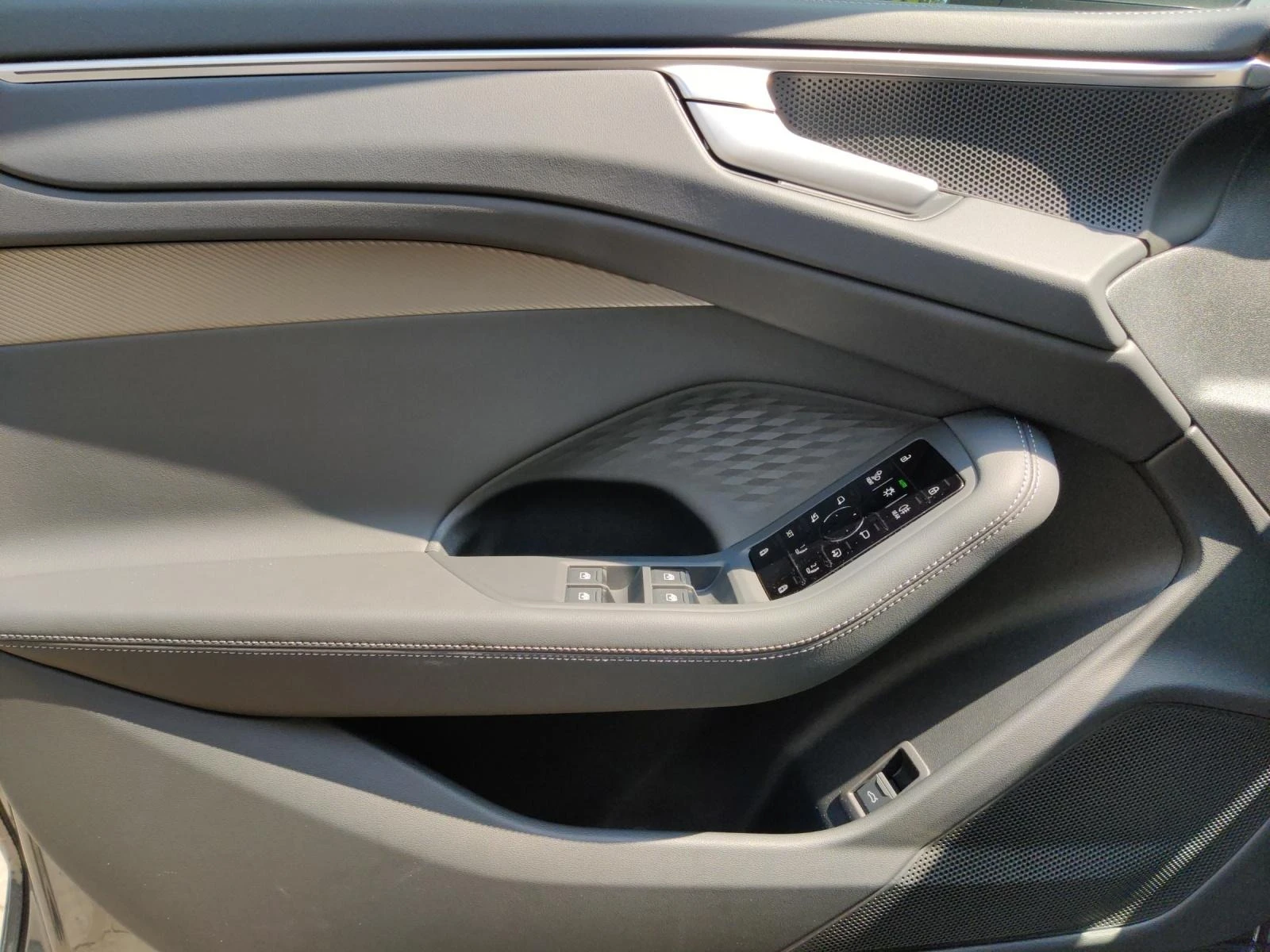 Audi A6 2.0 TFSI AVANT S-LINE 360 CAMERA MATRIX - изображение 5