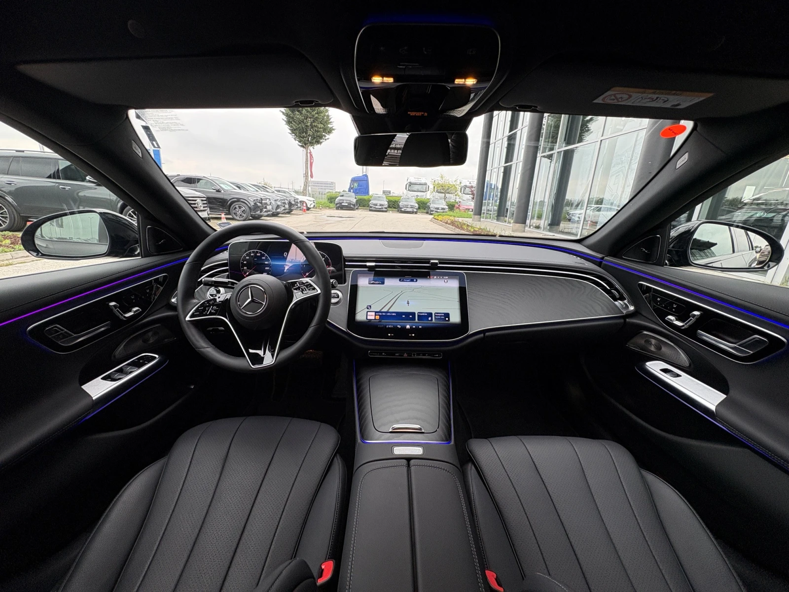 Mercedes-Benz E 220 d 4MATIC, снимка 8 - Автомобили и джипове - 53154355