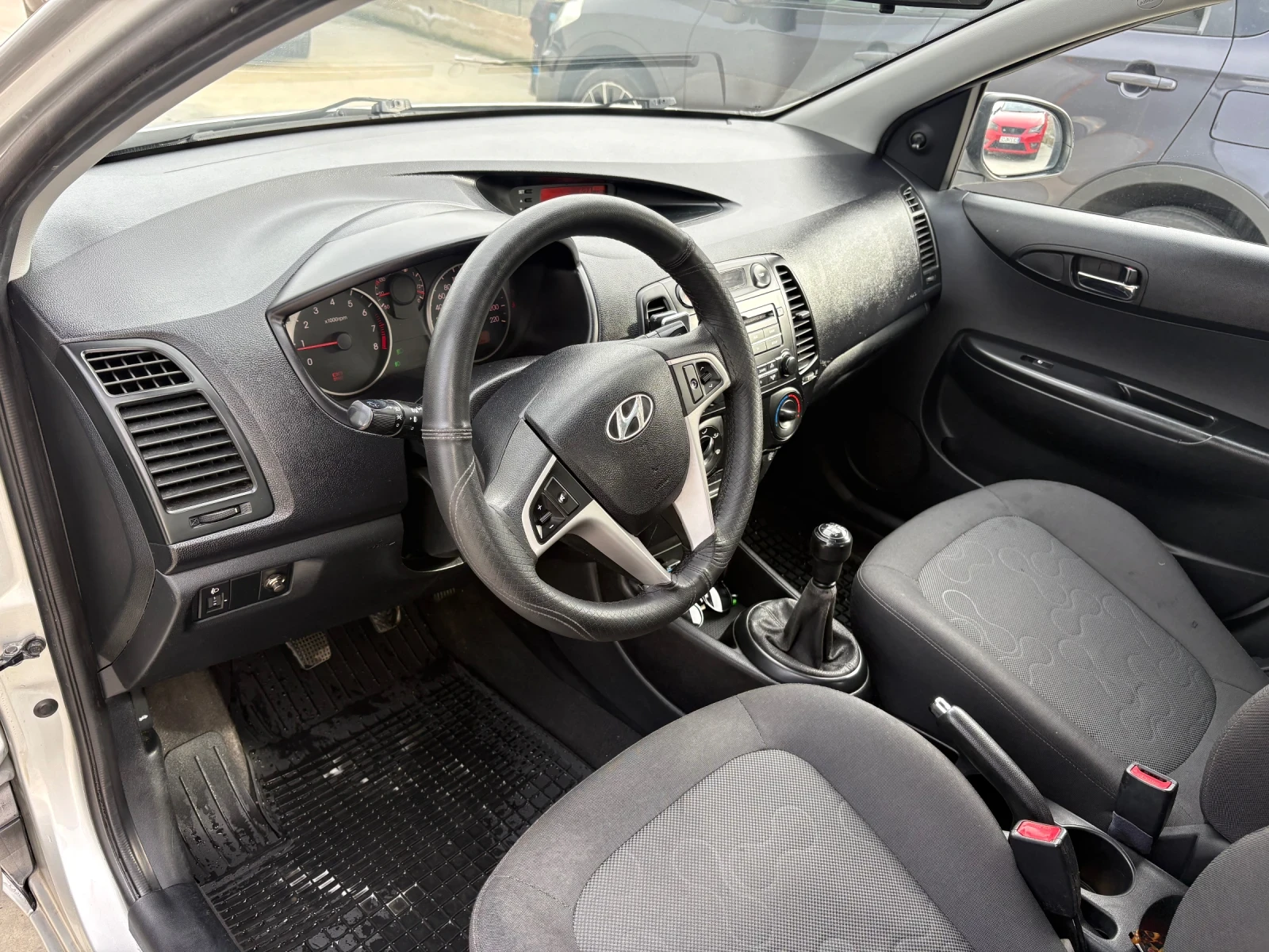 Hyundai I20 1.2 ��� 4 ���������  | Mobile.bg � ����������� 8