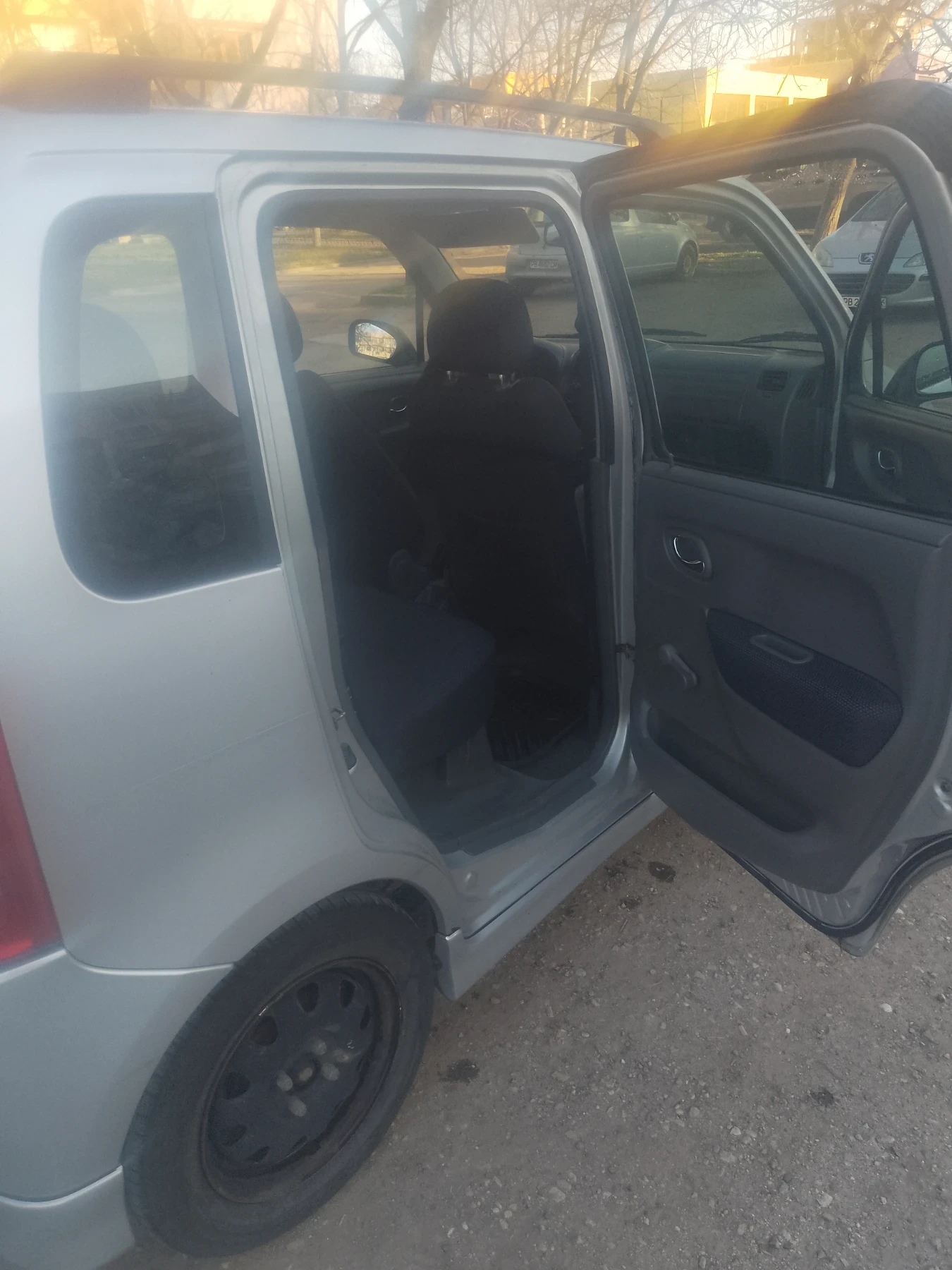 Suzuki Wagon r, снимка 4 - Автомобили и джипове - 53748016