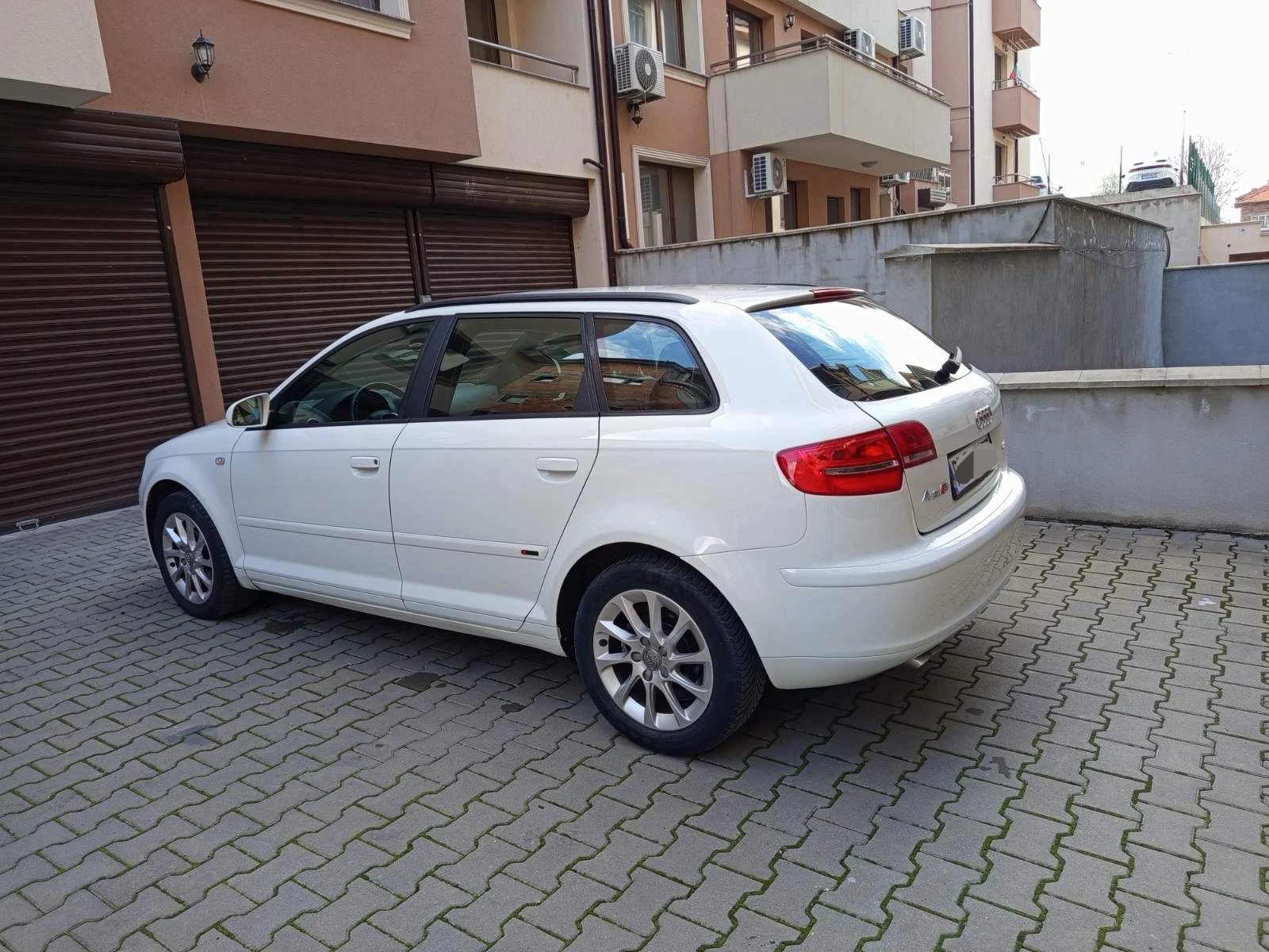 Audi A3 2.0 TDISline 8 клапана, снимка 6 - Автомобили и джипове - 53976563