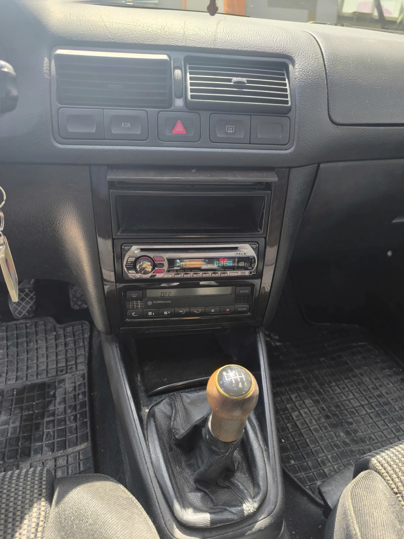 VW Golf, снимка 10 - Автомобили и джипове - 54201391