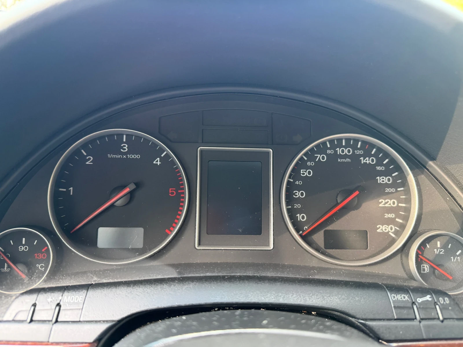 Audi A4, снимка 2 - Автомобили и джипове - 54296310