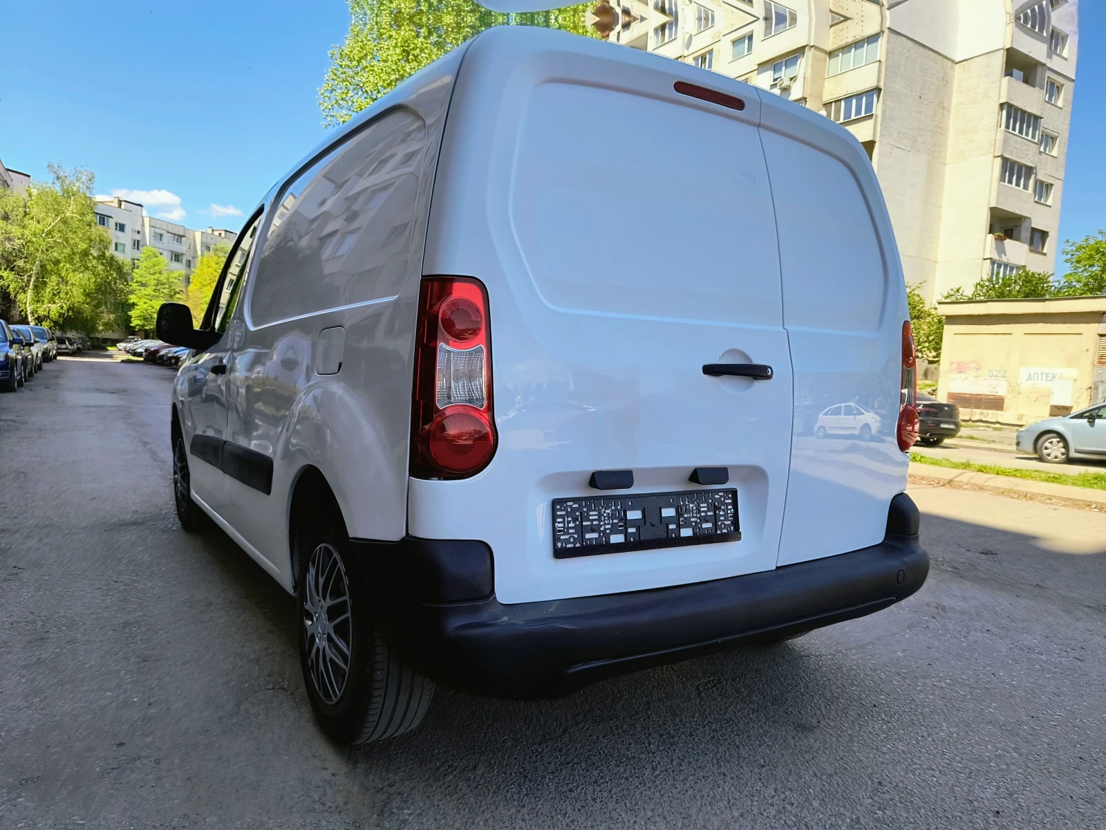 Citroen Berlingo 1.6HDi/KLIMA/2016, снимка 7 - Автомобили и джипове - 54429914