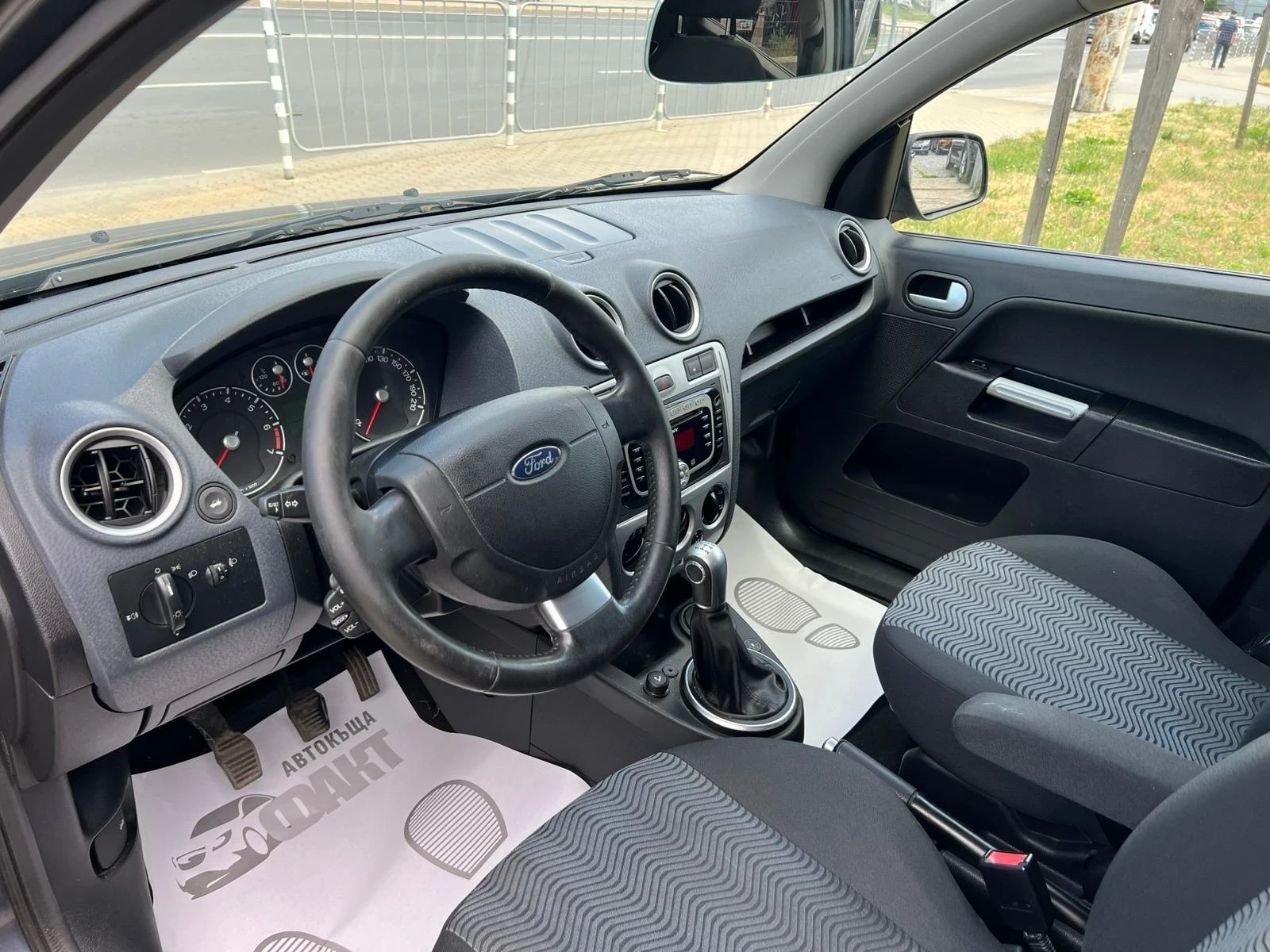 Ford Fusion 1.4i/ГАЗ, снимка 7 - Автомобили и джипове - 55012765