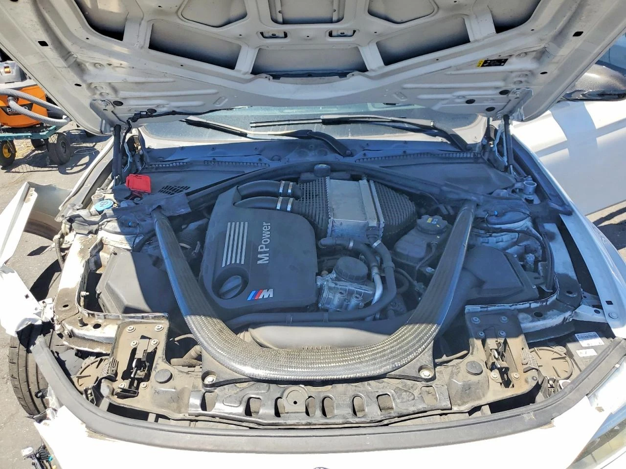 BMW M3 * CARBON* HEAD-UP* CAMERA* HARMAN KARDON* BUY NOW*, снимка 11 - Автомобили и джипове - 55119889