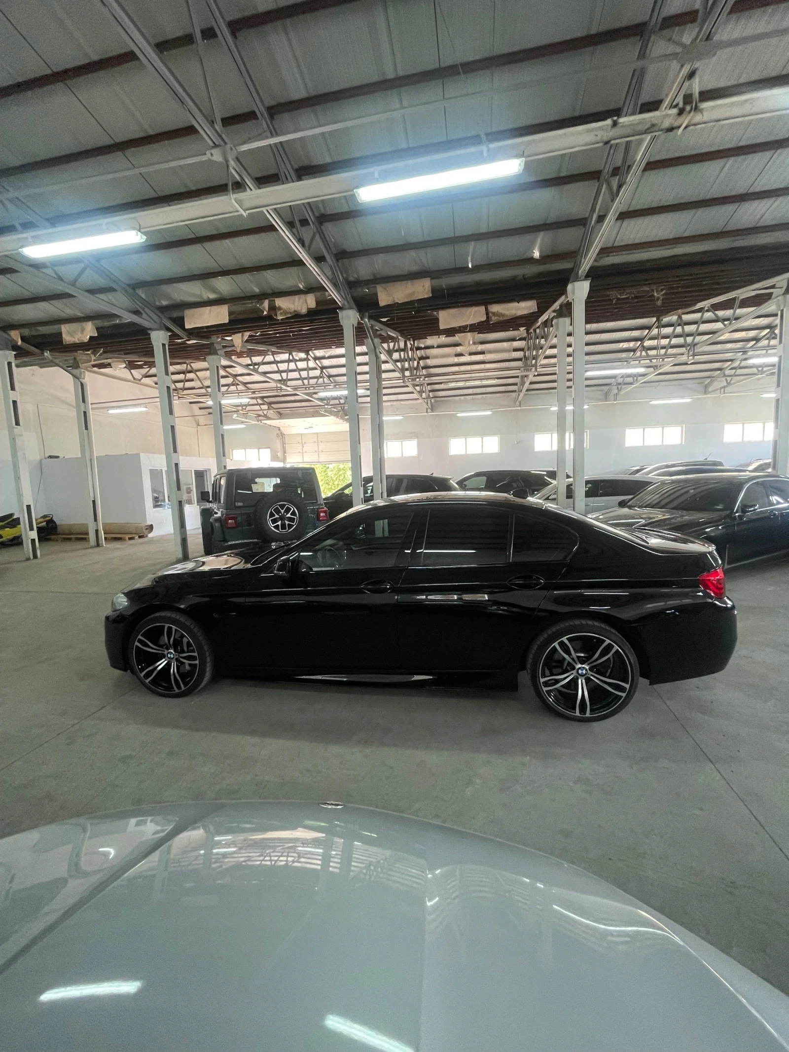BMW 530 XD/Mpak/face/Дигитал/ОБСЛУЖЕНА!!!, снимка 7 - Автомобили и джипове - 55193592
