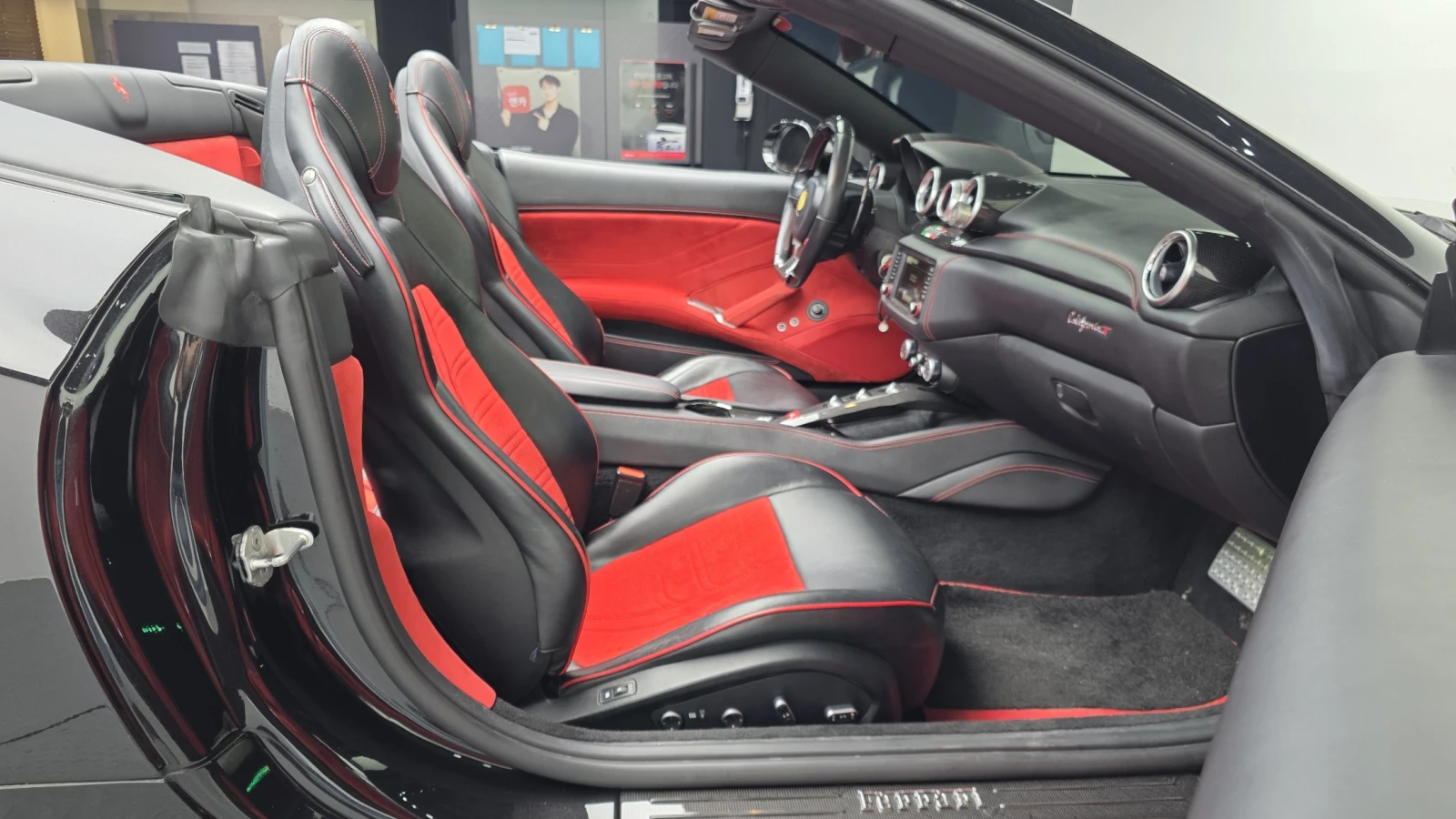 Ferrari California КРАЙНА ЦЕНА, снимка 11 - Автомобили и джипове - 55594030
