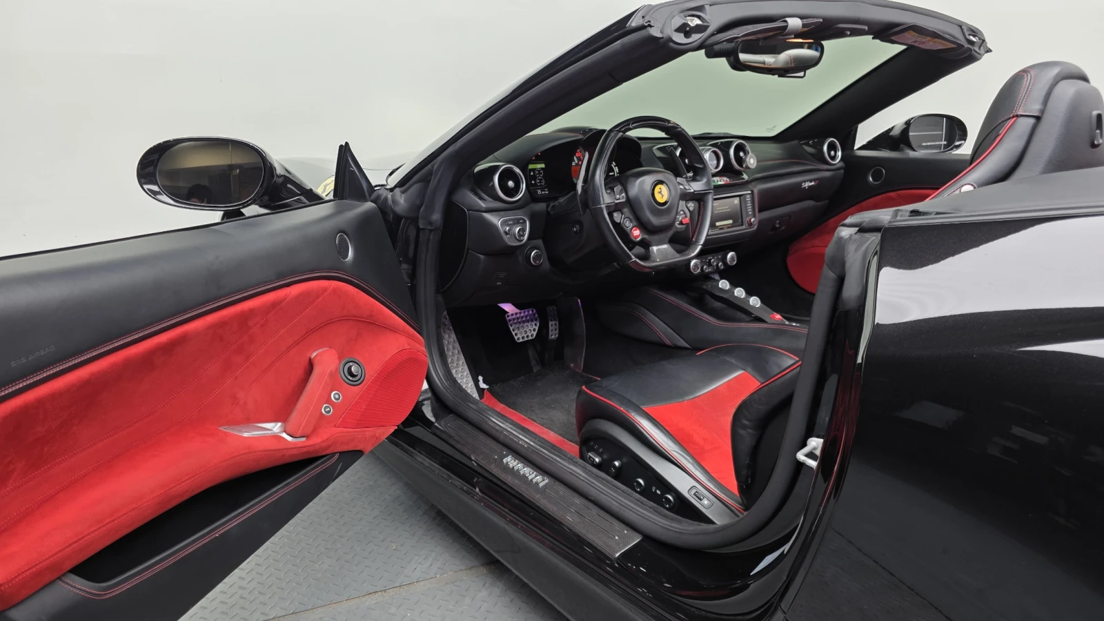 Ferrari California КРАЙНА ЦЕНА, снимка 10 - Автомобили и джипове - 55594030