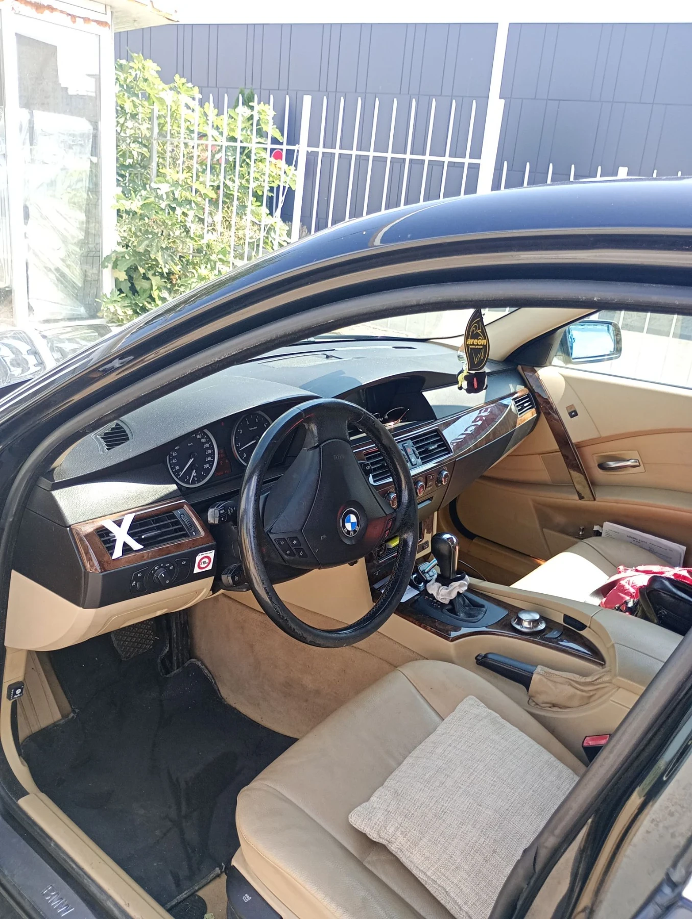 BMW 523, снимка 8 - Автомобили и джипове - 55651121