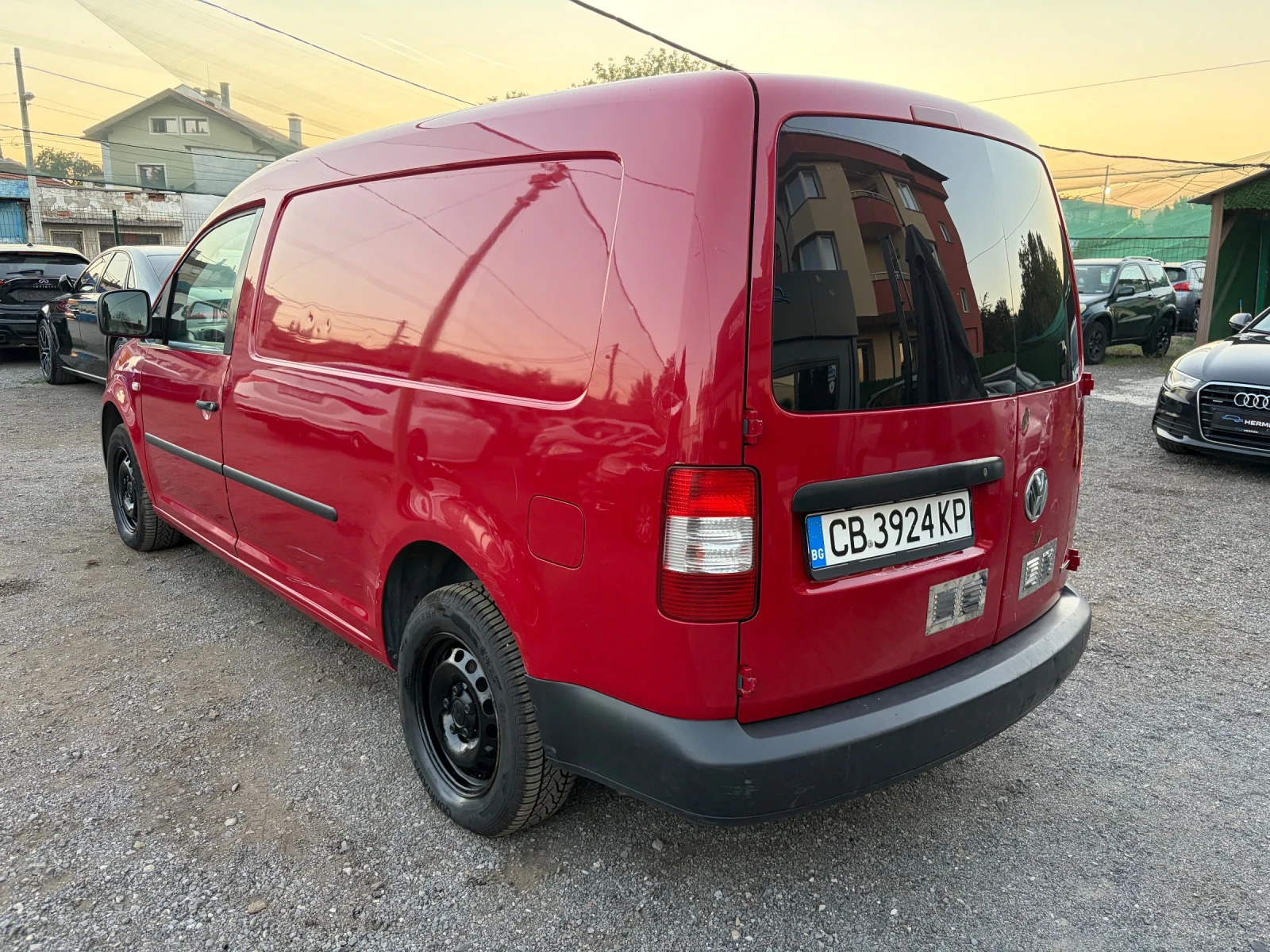 VW Caddy Maxi Metan, снимка 4 - Автомобили и джипове - 55669738