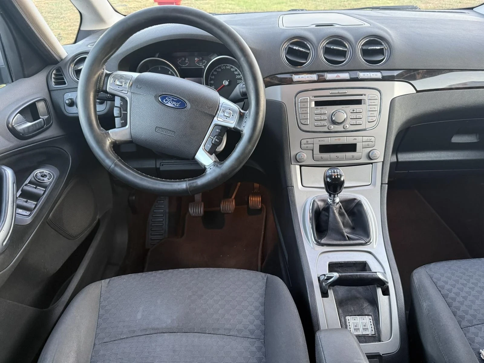 Ford Galaxy 2.0tdi - 140ps / 7 местен / Ghia , снимка 13 - Автомобили и джипове - 55671776