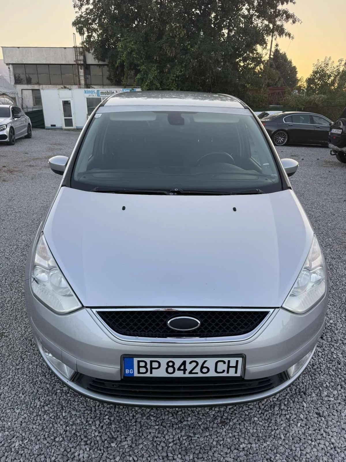 Ford Galaxy 2.0tdi - 140ps / 7 местен / Ghia , снимка 2 - Автомобили и джипове - 55671776