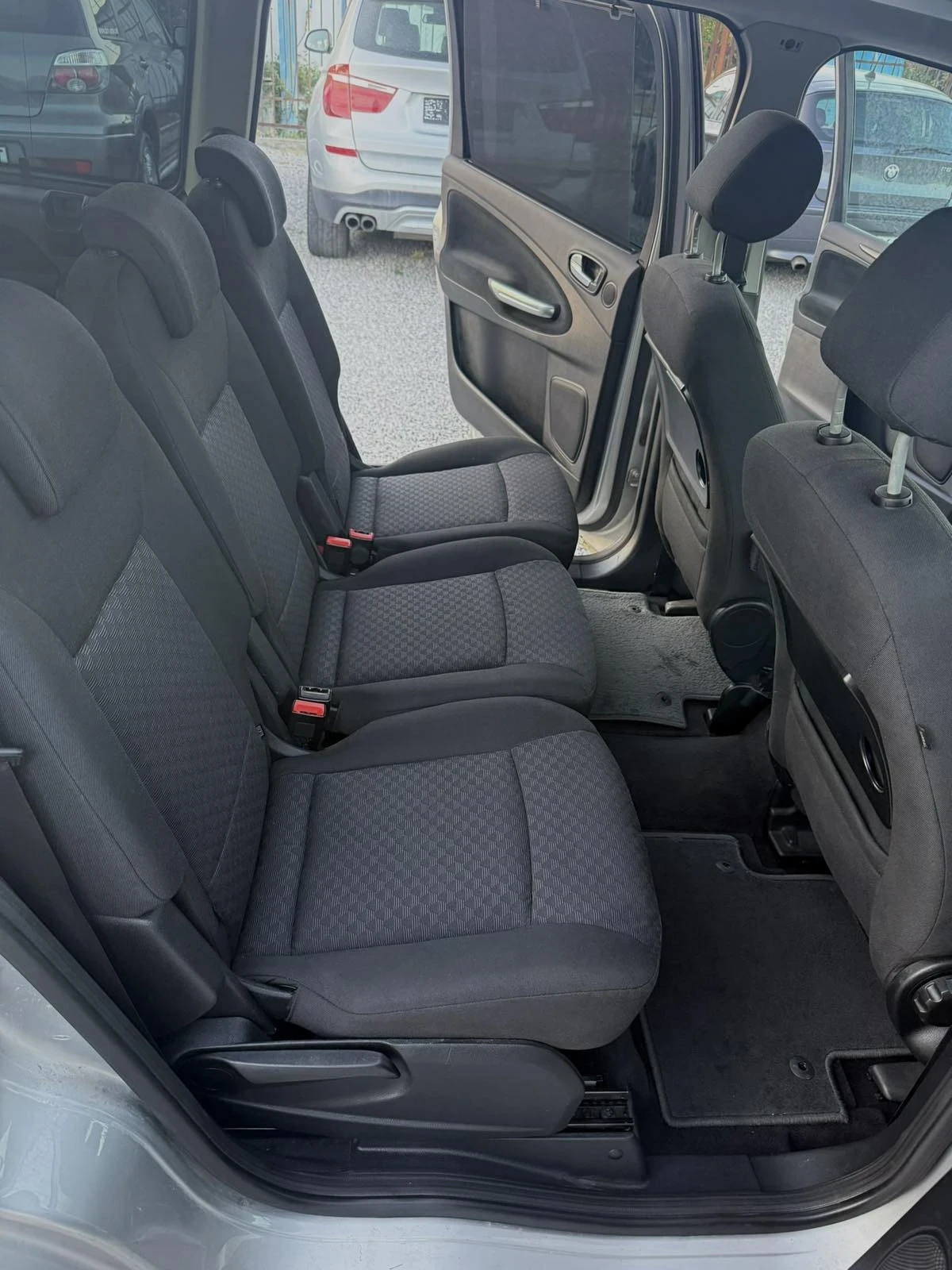 Ford Galaxy 2.0tdi - 140ps / 7 местен / Ghia , снимка 11 - Автомобили и джипове - 55671776