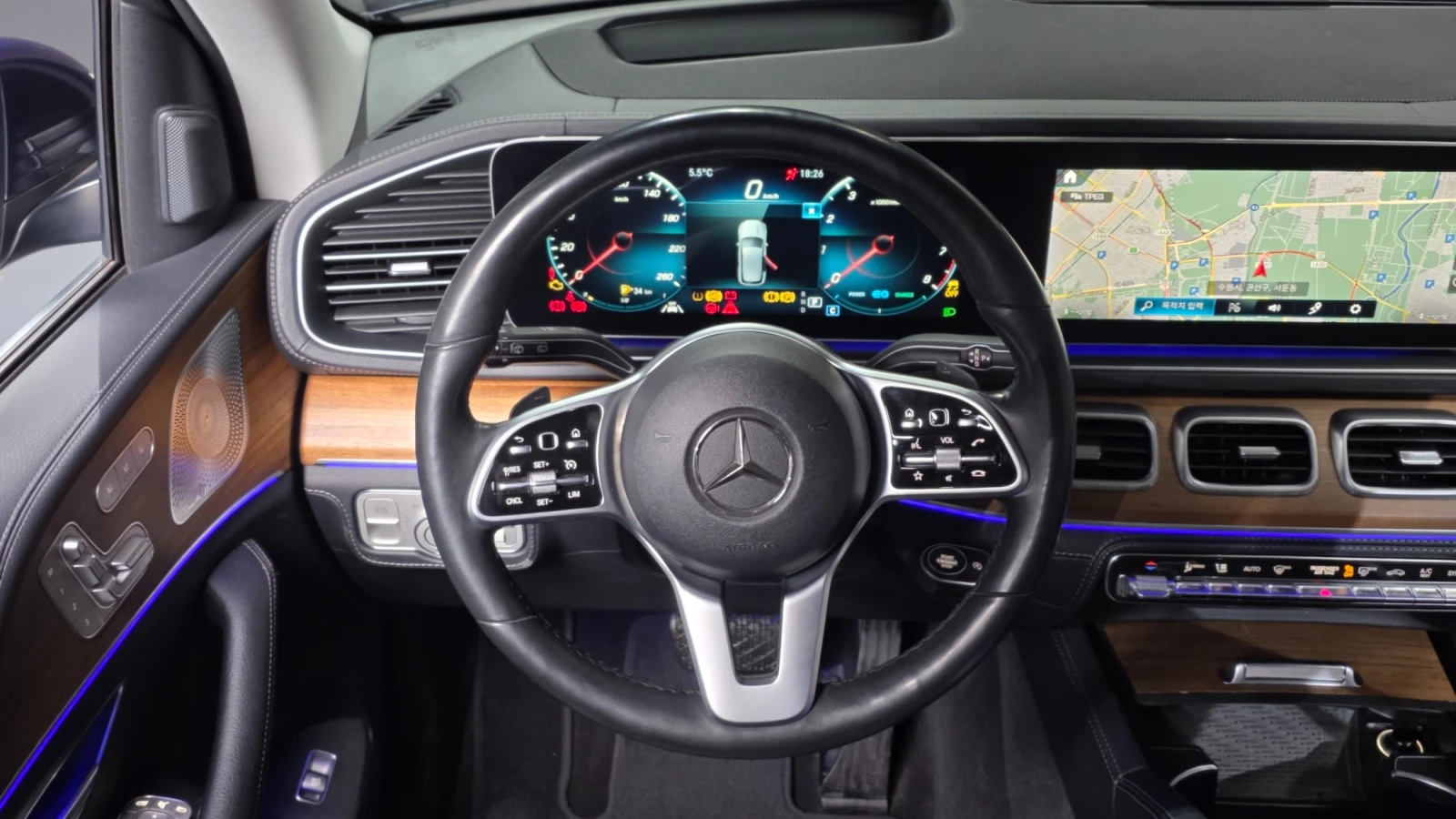 Mercedes-Benz GLE 450, снимка 11 - Автомобили и джипове - 55810343