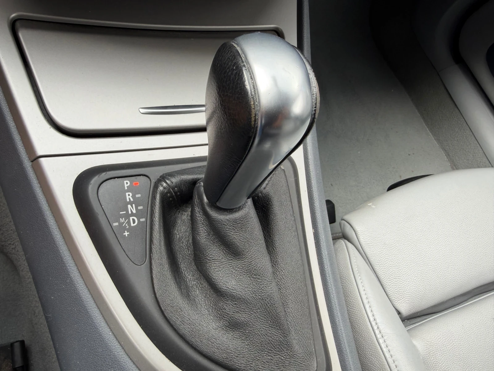 BMW 120 I* AUTOMAT* NAVI* UNIKAT* , снимка 12 - Автомобили и джипове - 55851006