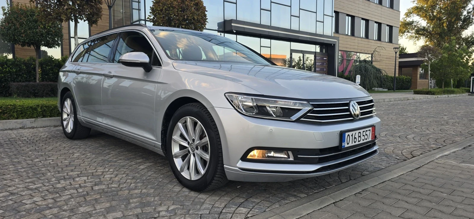 VW Passat 2.0 TDI 150к.с. HIGHLINE* Keyless* DISTRO