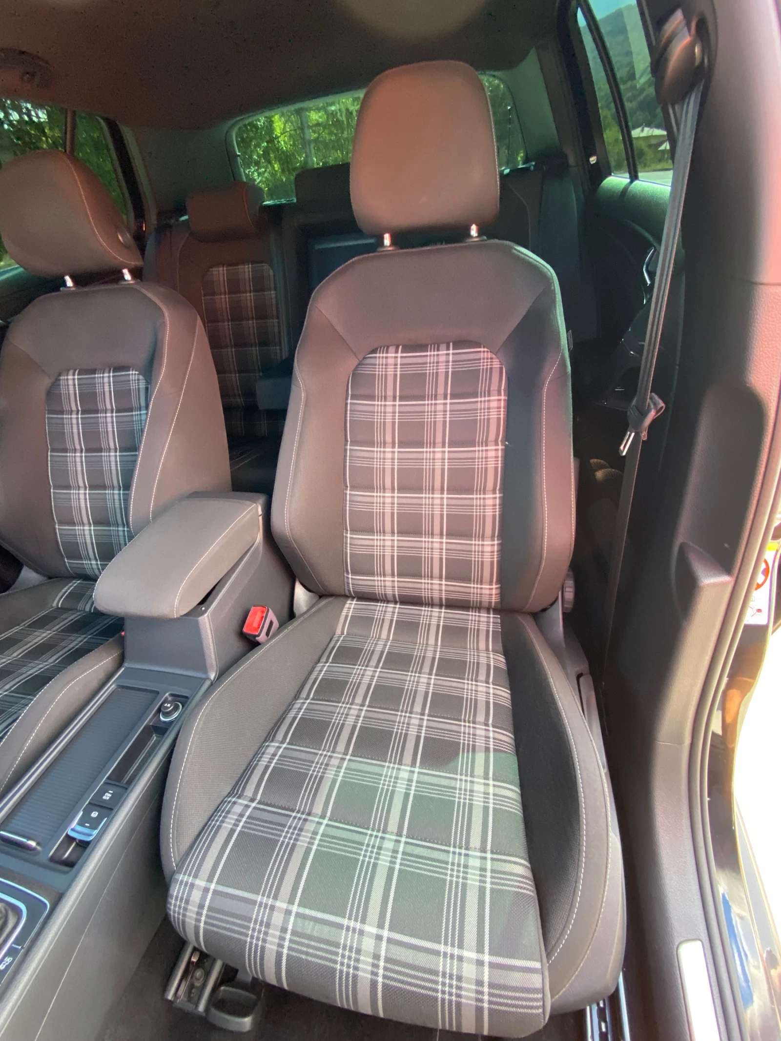 VW Golf GTD, снимка 12 - Автомобили и джипове - 56217555
