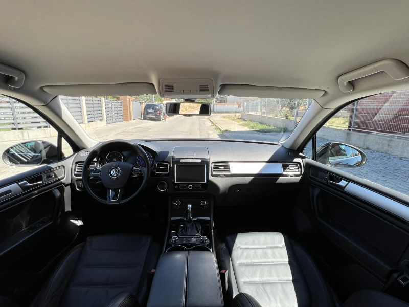 VW Touareg 3.0TDI-AVTOMAT-4X4-ШВЕЙЦАРИЯ, снимка 11 - Автомобили и джипове - 46847419