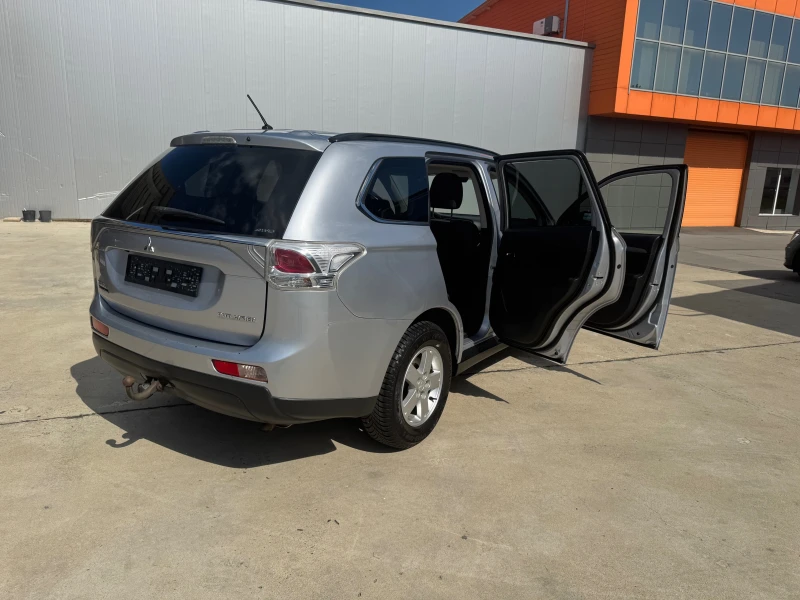 Mitsubishi Outlander 2.2Di-D 135800km.100%, снимка 5 - Автомобили и джипове - 50404283