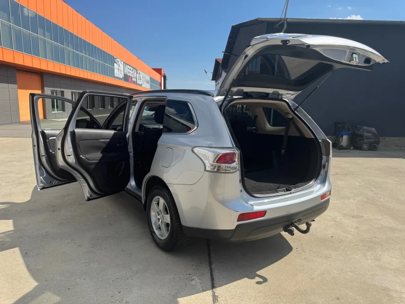 Mitsubishi Outlander 2.2Di-D 135800km.100%, снимка 7 - Автомобили и джипове - 50404283