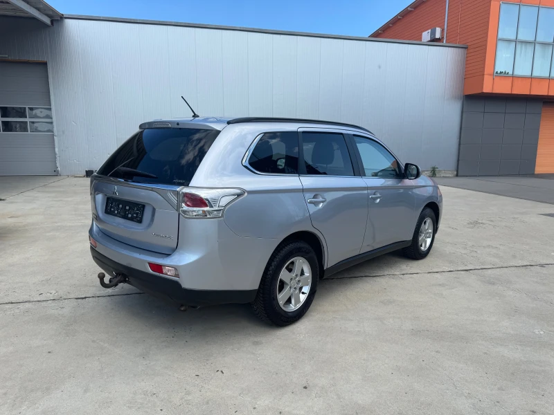 Mitsubishi Outlander 2.2Di-D 135800km.100%, снимка 4 - Автомобили и джипове - 50404283