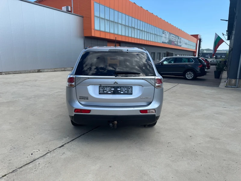Mitsubishi Outlander 2.2Di-D 135800km.100%, снимка 6 - Автомобили и джипове - 50404283