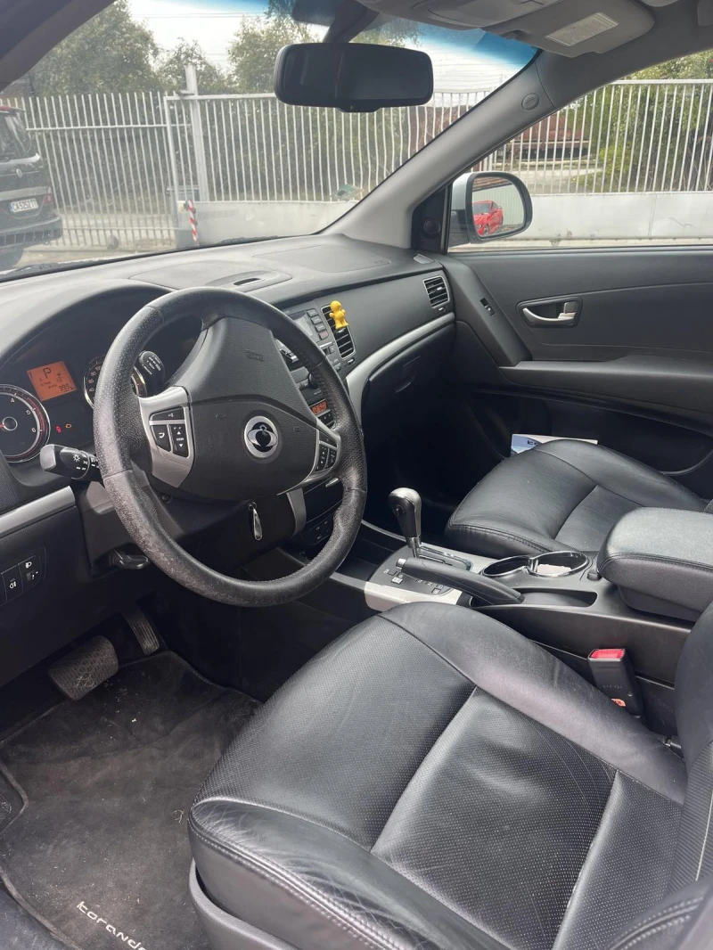 SsangYong Korando, снимка 9 - Автомобили и джипове - 52549403