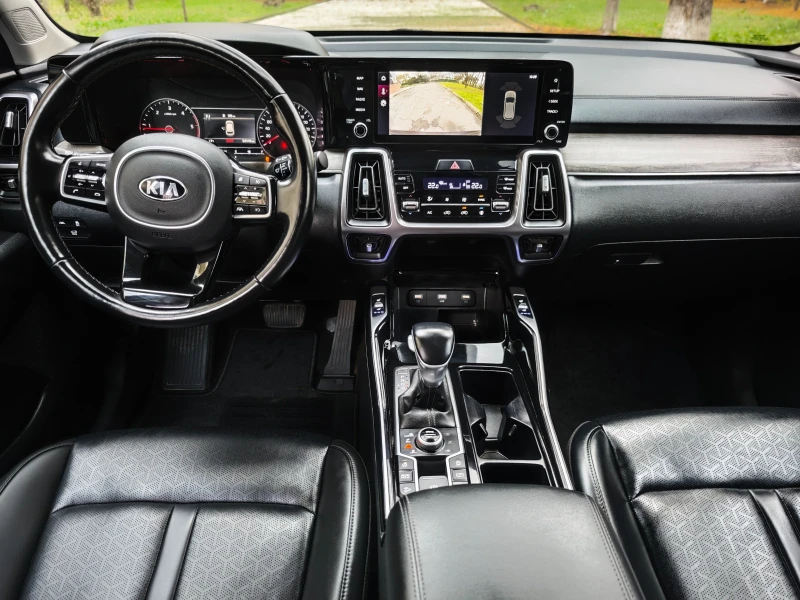 Kia Sorento 2.2 CRDI 4x4 , снимка 11 - Автомобили и джипове - 52388271