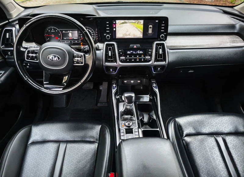 Kia Sorento 2.2 CRDI 4x4 , снимка 13 - Автомобили и джипове - 52388271