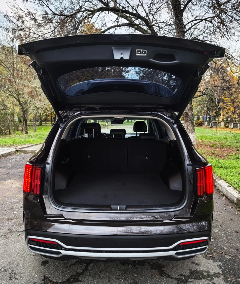 Kia Sorento 2.2 CRDI 4x4 , снимка 17 - Автомобили и джипове - 52388271