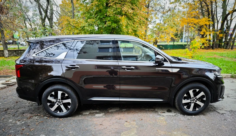Kia Sorento 2.2 CRDI 4x4 , снимка 3 - Автомобили и джипове - 52388271