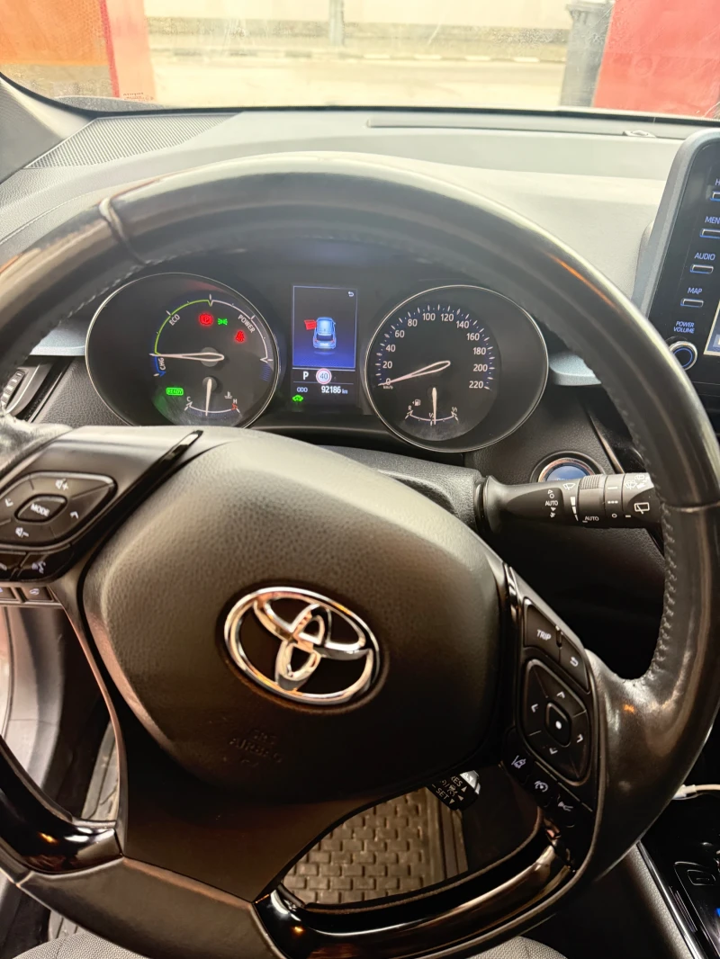 Toyota C-HR 1.8 Hybrid , снимка 4 - Автомобили и джипове - 52974437