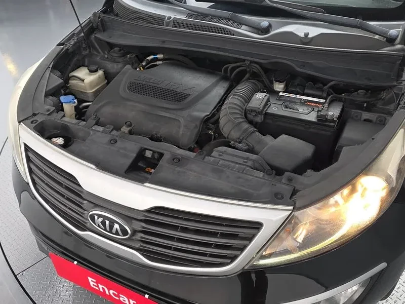 Kia Sportage R 2WD TOP OF THE LINE, снимка 6 - Автомобили и джипове - 55789176