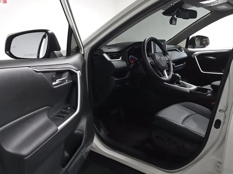 Toyota Rav4  2.5 2Wd, снимка 9 - Автомобили и джипове - 56131147
